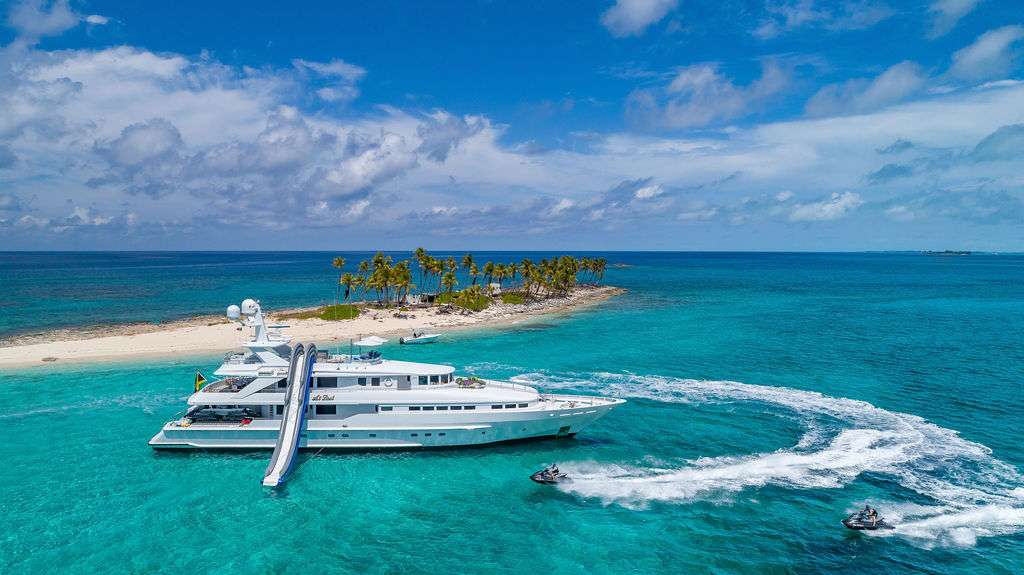 Motor Yacht AT LAST, Heesen motor yacht, Bahamas Yacht Charter, Nicholson Yachts, Bahamas vacation, Yacht Charter Vacation, Bahamas Yacht Charter, Bahamas Private Yacht 