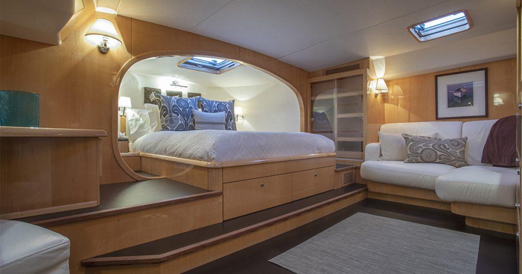 Charter Yacht MATAU master stateroom