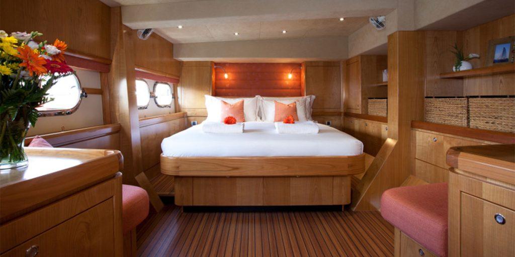 90' Catamaran Orion Cabin