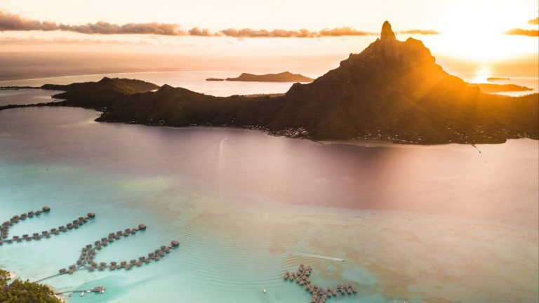 Private Yacht Charter in Oceania