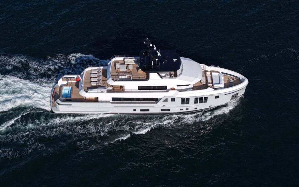 Bee Explorer Yacht